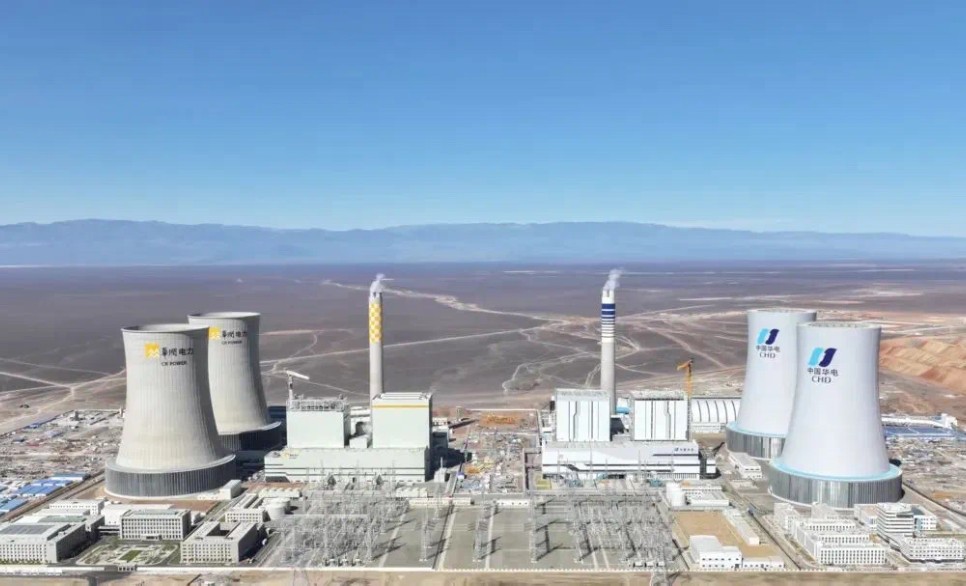 沙漠极境崛起智慧能源枢纽：pg赏金女王单机版试玩平台助力 